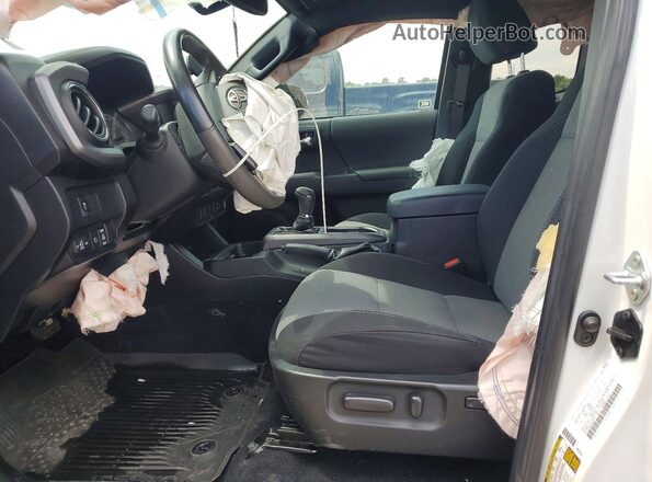 3TYRZ5CN2NT022074 2022 TOYOTA TACOMA White Widok wnętrza z przodu