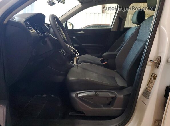 3VV0B7AX0MM037276 2021 VOLKSWAGEN TIGUAN White წინა სალონის ხედი