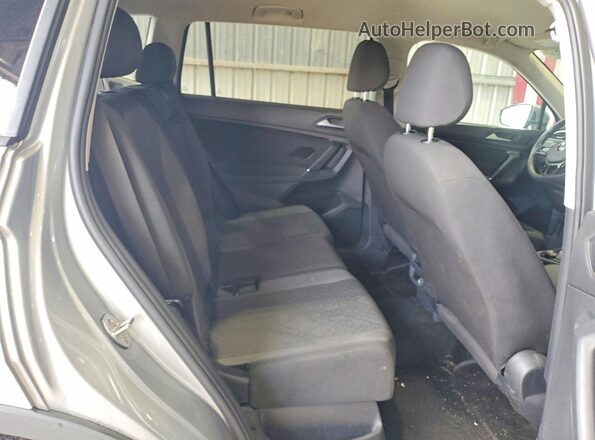 3VV0B7AX1LM057809 2020 VOLKSWAGEN TIGUAN Silver უკანა სალონის ხედი