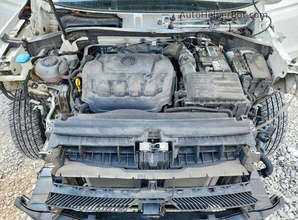 3VV0B7AX2MM118909 2021 VOLKSWAGEN TIGUAN White Вид підкапотного простору