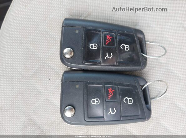 3VV0B7AX6JM124658 2018 VOLKSWAGEN TIGUAN Gray Вид панелі приладів