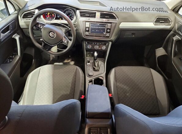 3VV0B7AX7MM103628 2021 VOLKSWAGEN TIGUAN White Առջևի վահանակի տեսք