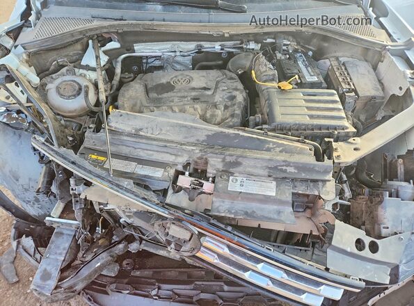 3VV0B7AX8LM020174 2020 VOLKSWAGEN TIGUAN Белый Вид задней части салона