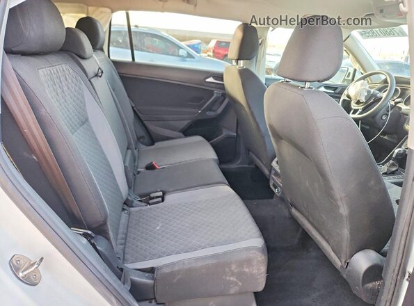 3VV0B7AX8LM020174 2020 VOLKSWAGEN TIGUAN Белый Вид задних сидений