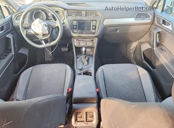 3VV0B7AX8LM020174 2020 VOLKSWAGEN TIGUAN Белый Вид панели приборов