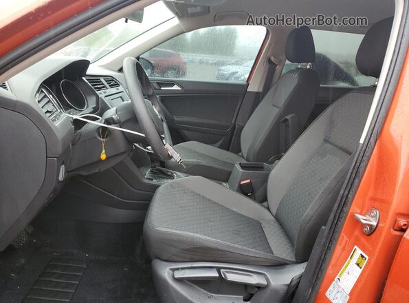 3VV1B7AX2KM146582 2019 VOLKSWAGEN TIGUAN Orange Vista interior delantera