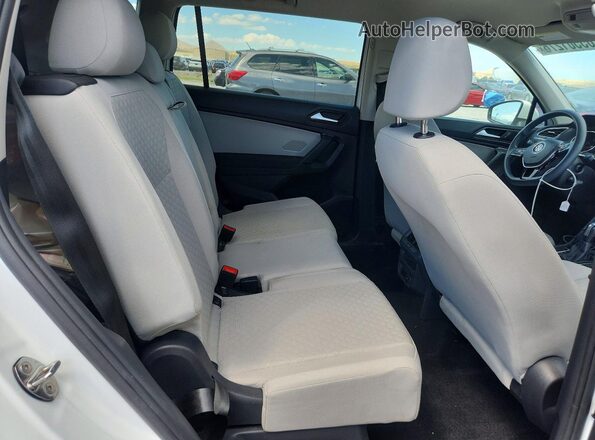 3VV1B7AX3KM193006 2019 VOLKSWAGEN TIGUAN White Vista interior trasera