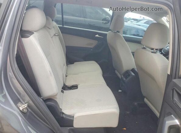 3VV1B7AX4LM013954 2020 VOLKSWAGEN TIGUAN Серебряный Вид задних сидений