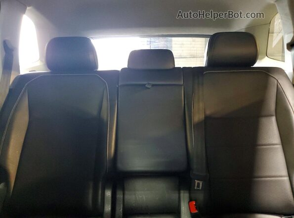 3VV2B7AX1MM003226 2021 VOLKSWAGEN TIGUAN Blue Vista de los asientos traseros