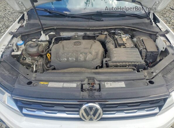 3VV2B7AX2JM153695 2018 VOLKSWAGEN TIGUAN White Սալոնի հետևի տեսք