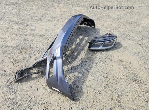 3VV2B7AX3JM002820 2018 VOLKSWAGEN TIGUAN Charcoal Vista del compartimento del motor