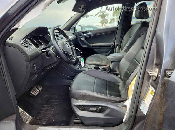 3VV2B7AX4MM120833 2021 VOLKSWAGEN TIGUAN Gray Vista interior delantera