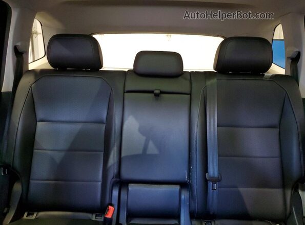 3VV2B7AX5JM067992 2018 VOLKSWAGEN TIGUAN Черный Вид задних сидений