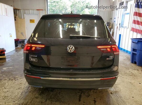 3VV2B7AX5JM067992 2018 VOLKSWAGEN TIGUAN Черный Вид сзади