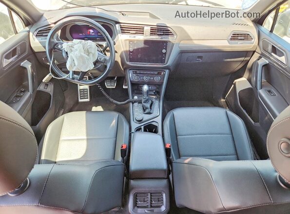 3VV2B7AX5KM025808 2019 VOLKSWAGEN TIGUAN Gray Առջևի վահանակի տեսք