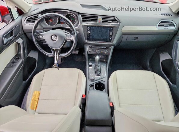 3VV2B7AX6JM014444 2018 VOLKSWAGEN TIGUAN Красный Вид панели приборов