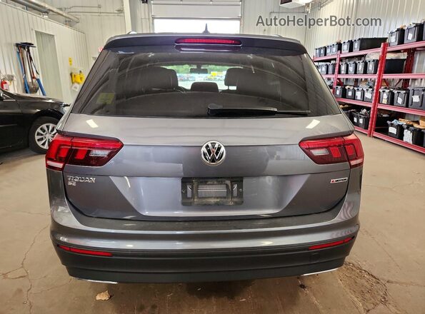3VV2B7AX7KM198293 2019 VOLKSWAGEN TIGUAN Gray Rear view