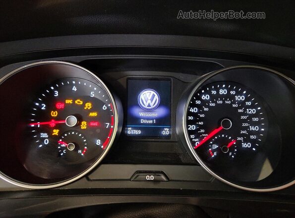 3VV2B7AX7KM198293 2019 VOLKSWAGEN TIGUAN Gray Instrument cluster view