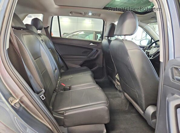 3VV2B7AX7KM198293 2019 VOLKSWAGEN TIGUAN Gray Rear interior view