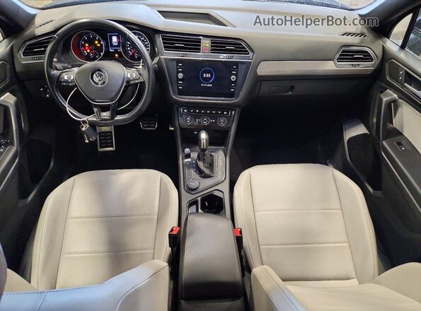 3VV2B7AX7MM112693 2021 VOLKSWAGEN TIGUAN Gray Առջևի վահանակի տեսք