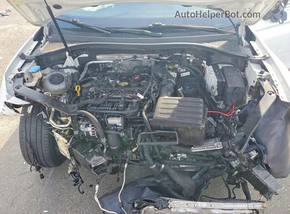3VV2B7AX8MM065979 2021 VOLKSWAGEN TIGUAN White Вид підкапотного простору