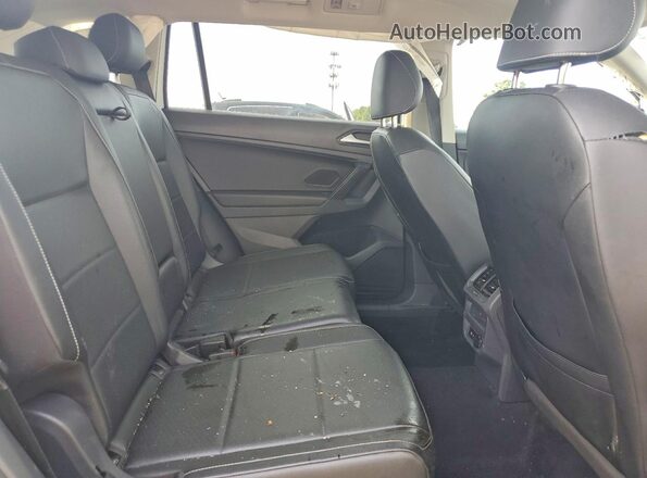 3VV2B7AX8MM065979 2021 VOLKSWAGEN TIGUAN White Вид задньої частини салону