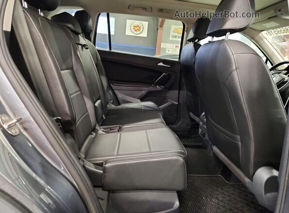 3VV2B7AX9LM182050 2020 VOLKSWAGEN TIGUAN Gray Սալոնի հետևի տեսք