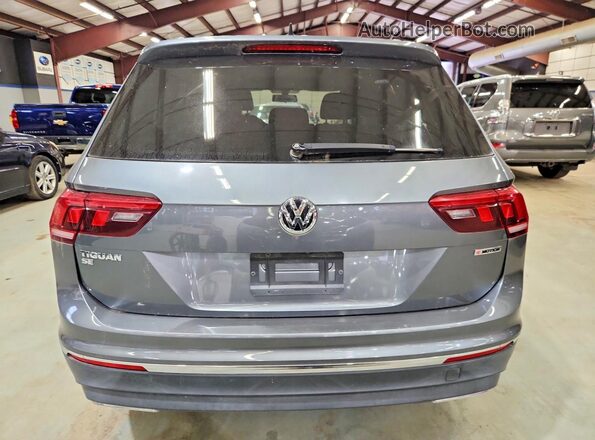 3VV2B7AX9LM182050 2020 VOLKSWAGEN TIGUAN Gray Հետևի տեսք