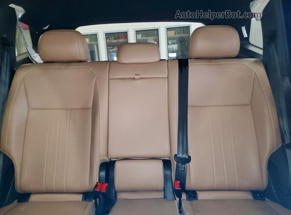 3VV2B7AX9NM135250 2022 VOLKSWAGEN TIGUAN Blue Հետևի նստատեղերի տեսք