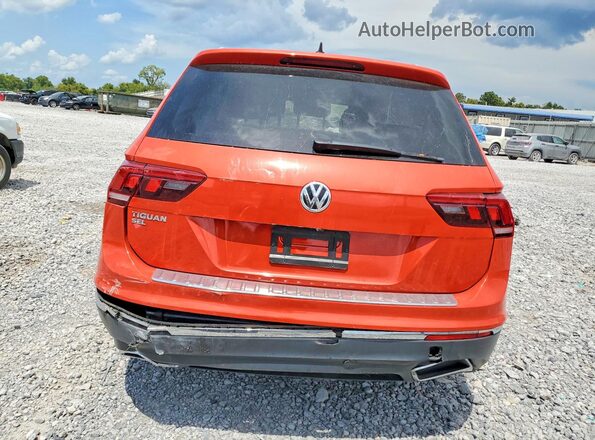 3VV3B7AX0JM081867 2018 VOLKSWAGEN TIGUAN Orange Widok z tyłu