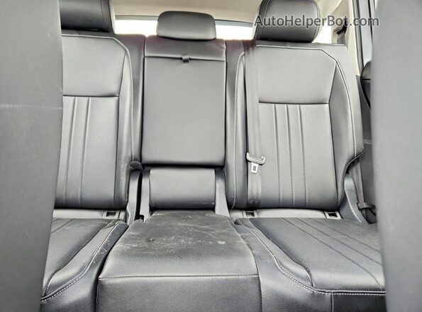 3VV3B7AX0RM033880 2024 VOLKSWAGEN TIGUAN Silver Հետևի նստատեղերի տեսք