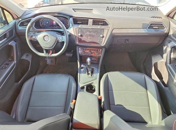 3VV3B7AX2LM061607 2020 VOLKSWAGEN TIGUAN White წინა პანელის ხედი