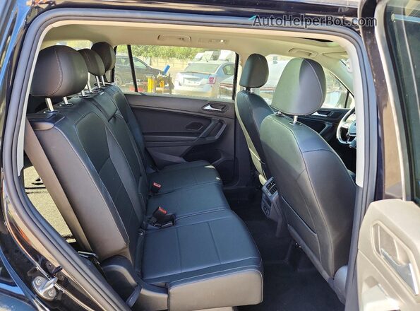3VV3B7AX3KM121649 2019 VOLKSWAGEN TIGUAN Черный Вид задней части салона