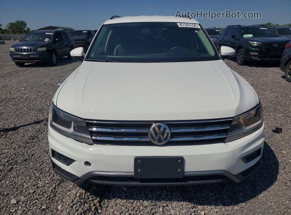 3VV3B7AX4JM063923 2018 VOLKSWAGEN TIGUAN White Вид спереду