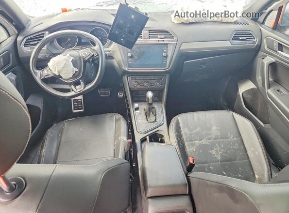 3VV3B7AX6MM074667 2021 VOLKSWAGEN TIGUAN White Առջևի վահանակի տեսք