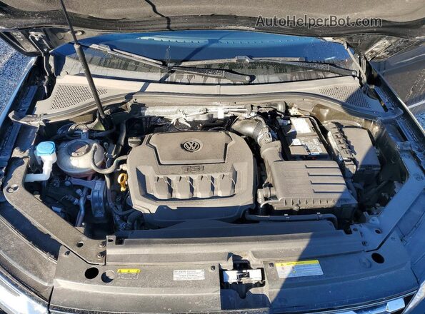 3VV3B7AX7MM076542 2021 VOLKSWAGEN TIGUAN Black ძრავის განყოფილების ხედი