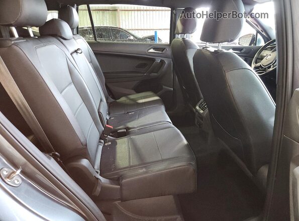 3VV3B7AX9LM167536 2020 VOLKSWAGEN TIGUAN Gray Widok tylnych siedzeń