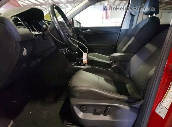 3VV3B7AXXJM139869 2018 VOLKSWAGEN TIGUAN Burgundy Սալոնի դիմացի տեսք