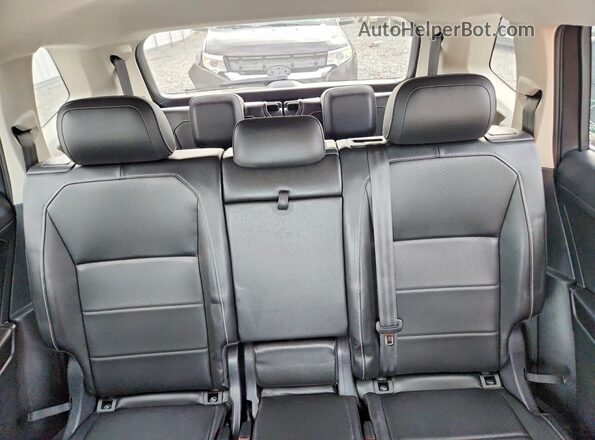 3VV3B7AXXMM134689 2021 VOLKSWAGEN TIGUAN Gray Հետևի նստատեղերի տեսք