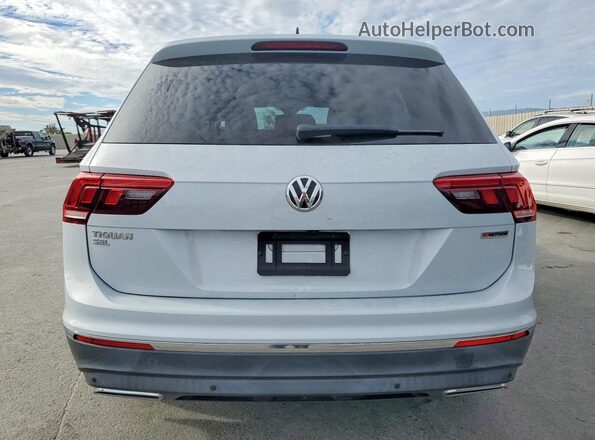 3VV4B7AX2KM038802 2019 VOLKSWAGEN TIGUAN Gray Widok z tyłu