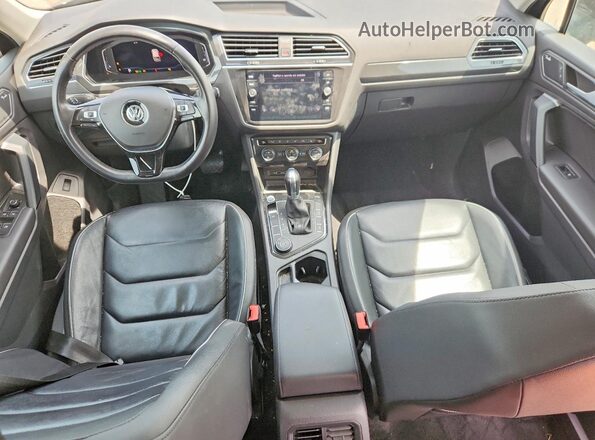 3VV4B7AX4KM102077 2019 VOLKSWAGEN TIGUAN Black Առջևի վահանակի տեսք