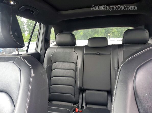 3VV4B7AX5MM097216 2021 VOLKSWAGEN TIGUAN White Rear seats view