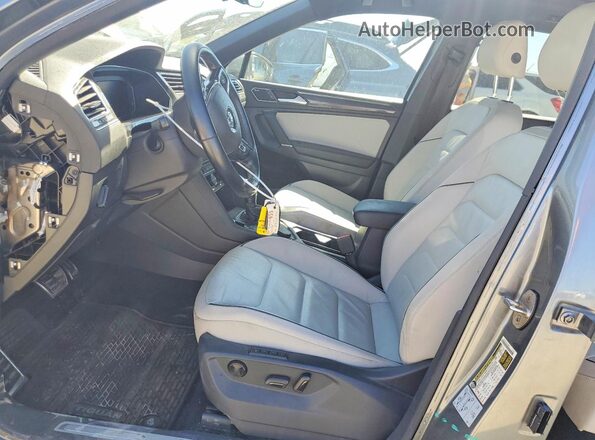 3VV4B7AX7LM089178 2020 VOLKSWAGEN TIGUAN Gray Vista interior delantera