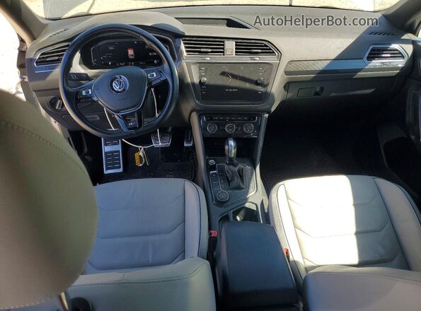 3VV4B7AX7LM089178 2020 VOLKSWAGEN TIGUAN Gray Vista del salpicadero