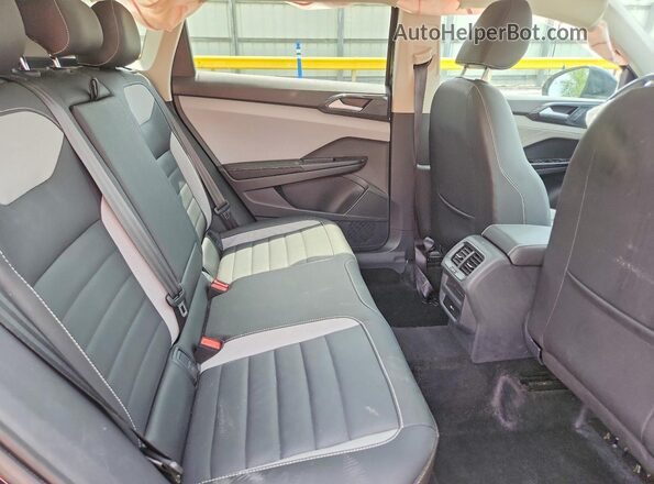 3VV4X7B25RM018056 2024 VOLKSWAGEN TAOS Black Вид задньої частини салону