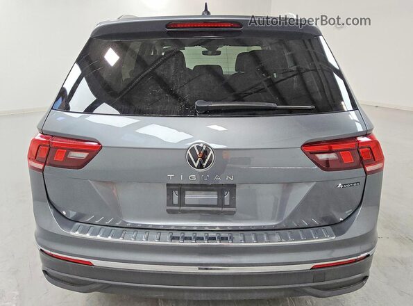 3VV5B7AX8RM210006 2024 VOLKSWAGEN TIGUAN Gray Rear view