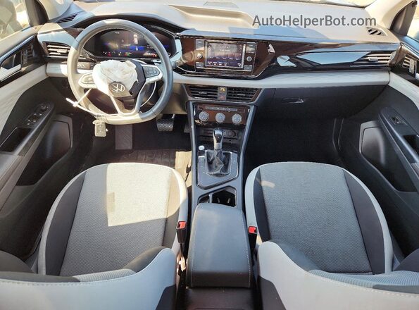 3VV5X7B24RM074669 2024 VOLKSWAGEN TAOS Gray Vista del salpicadero