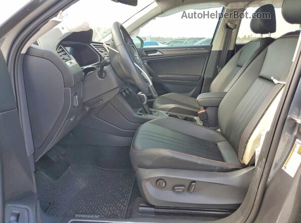 3VV6B7AX5RM223428 2024 VOLKSWAGEN TIGUAN Gray Widok wnętrza z przodu