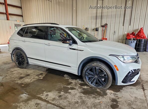 3VV8B7AX2NM095698 2022 VOLKSWAGEN TIGUAN White წინა მარჯვენა