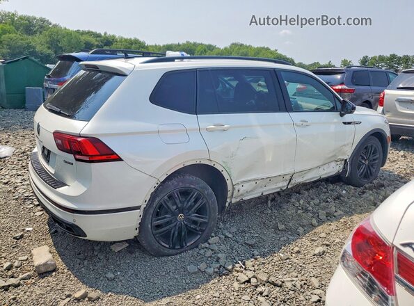 3VV8B7AX6NM144854 2022 VOLKSWAGEN TIGUAN Белый Задняя правая четверть
